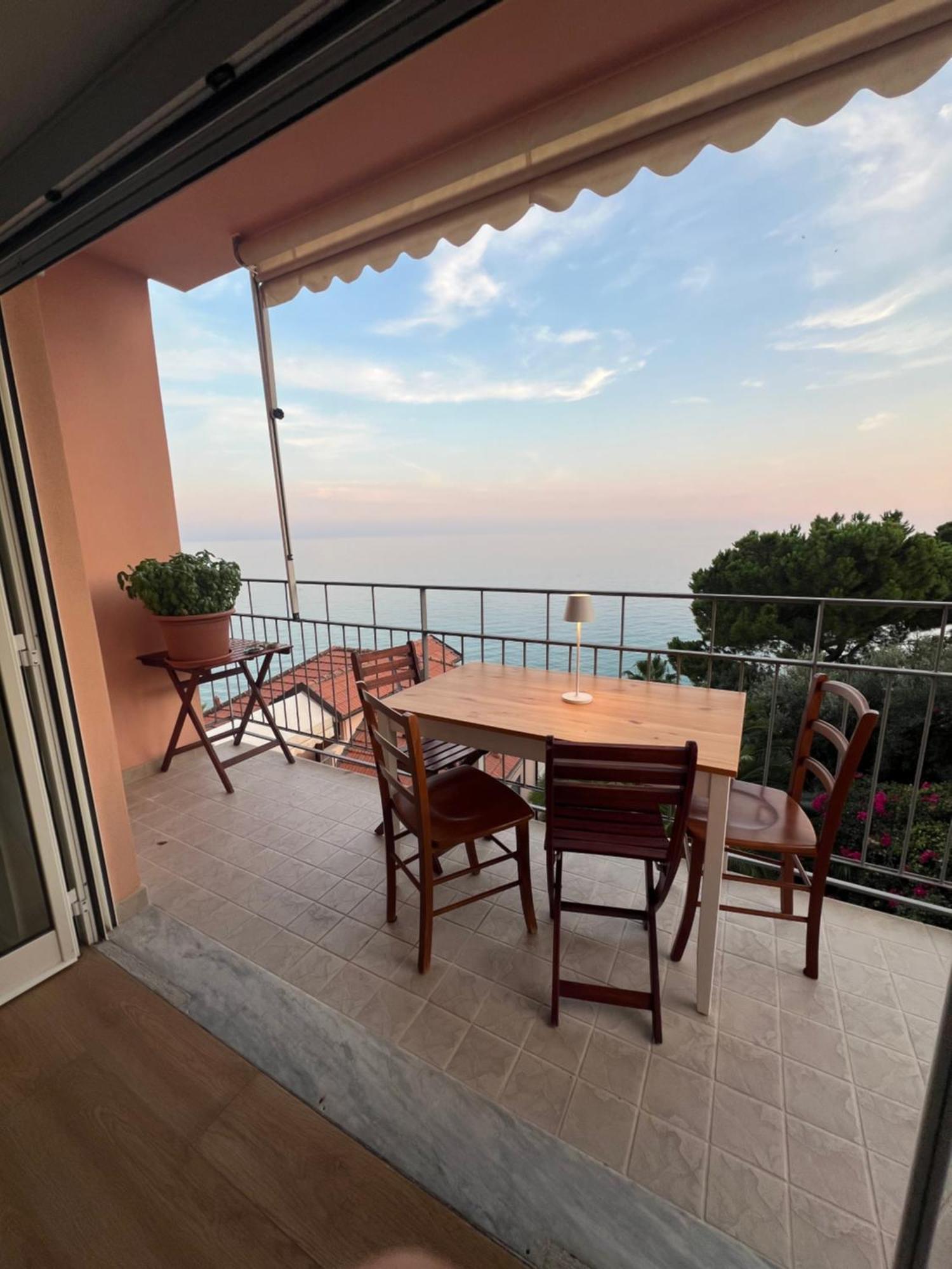 La Casa Alle Calandre Ventimiglia Eksteriør bilde