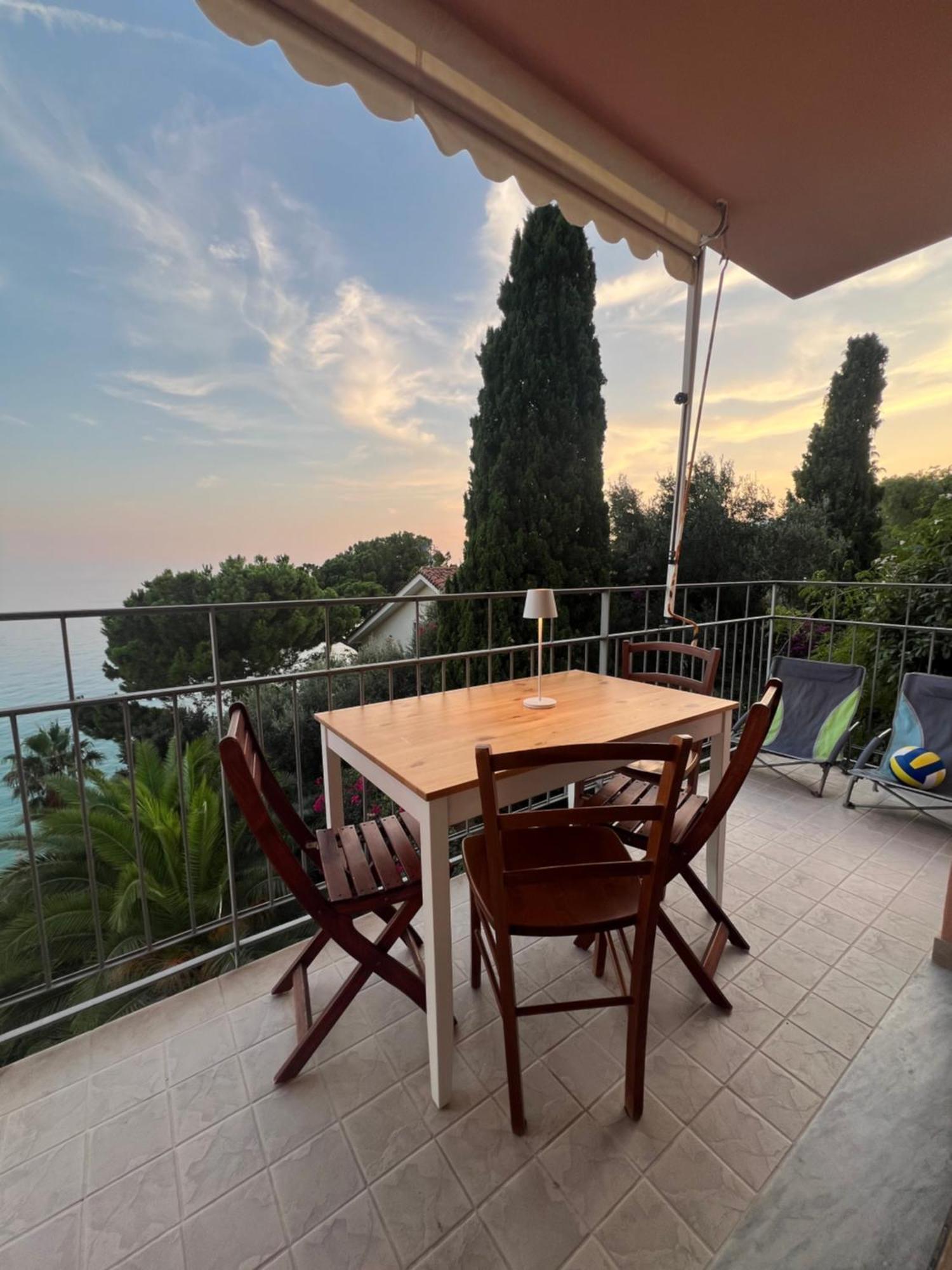 La Casa Alle Calandre Ventimiglia Eksteriør bilde